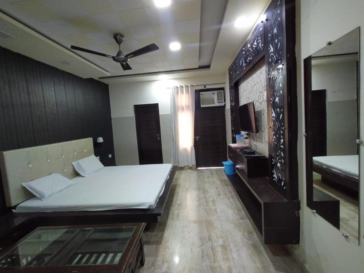 Hotel Prakash Regency Hapur Luaran gambar