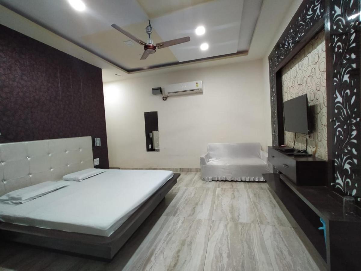 Hotel Prakash Regency Hapur Luaran gambar