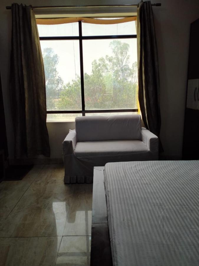 Hotel Prakash Regency Hapur Luaran gambar