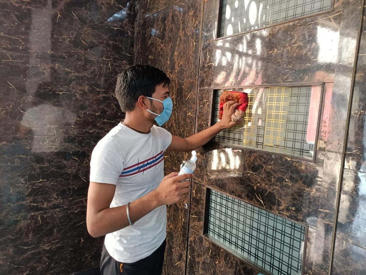 Hotel Prakash Regency Hapur Luaran gambar